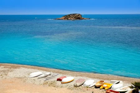 Altea: Mediterranean Charm on Spain’s Costa Blanca 4 altea-la-olla-beach